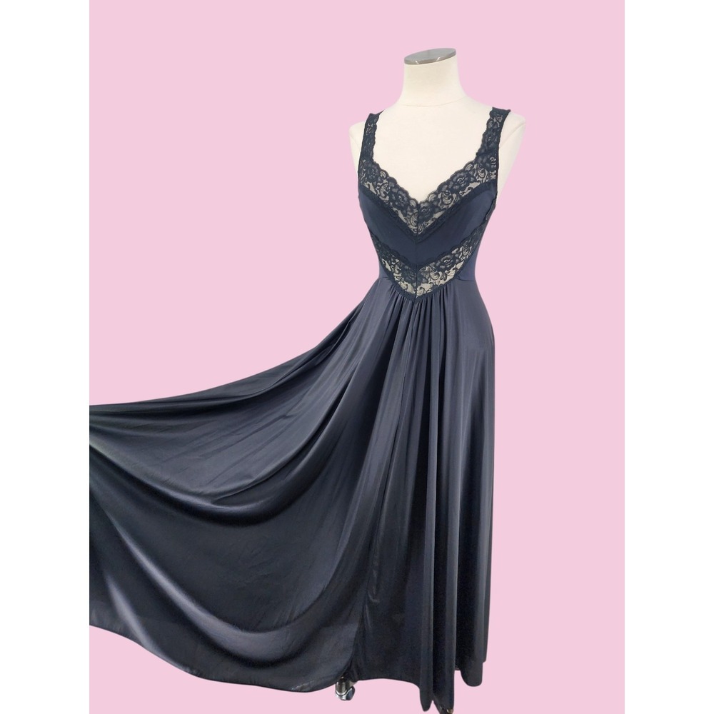 Vintage Full Sweep Long Nightgown Sheer Lace Peek A Boo Negligee Black Sz Large